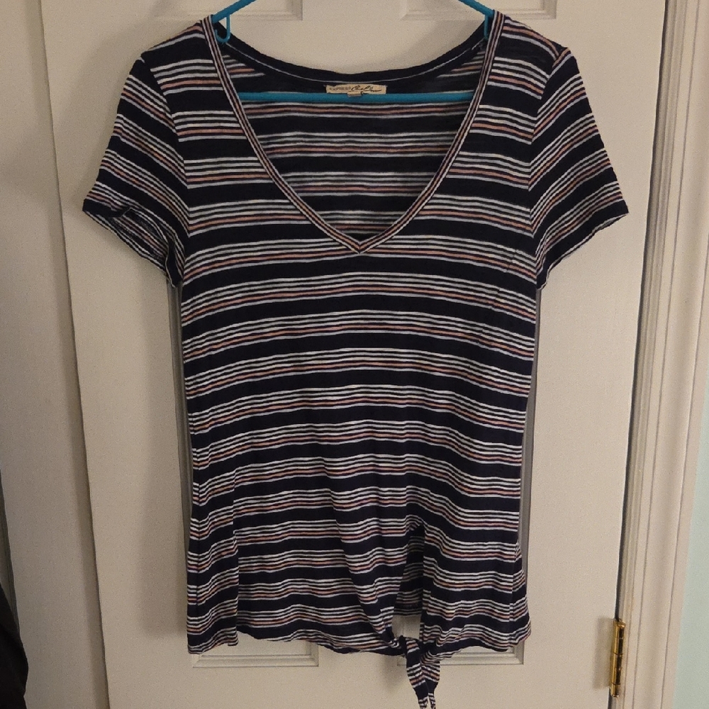 Express Striped V-Neck Tie-Front Top in Navy, White & Pink